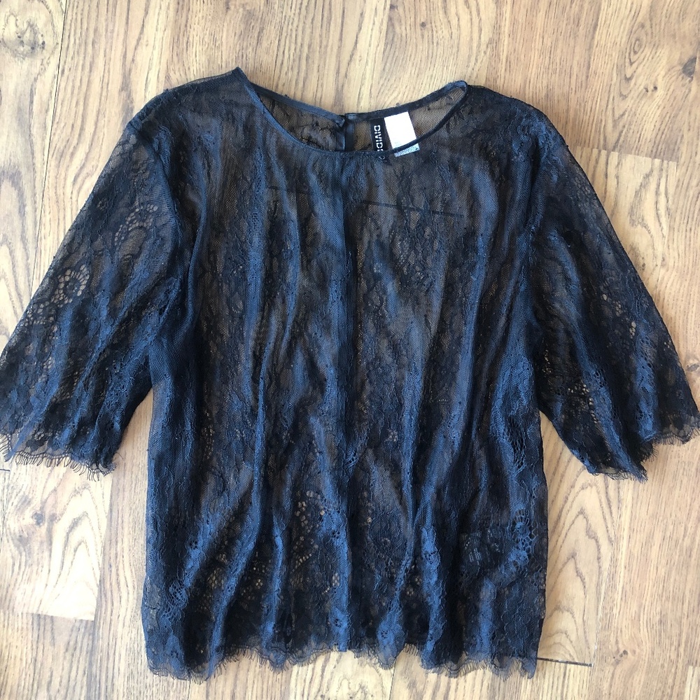 black lace top with back buttons h&m size 10 M/L